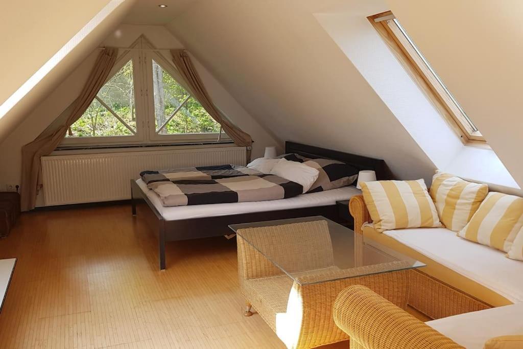 Appartement Dachwohnung Mit Wasserblick Und Eigenem Bootssteg *